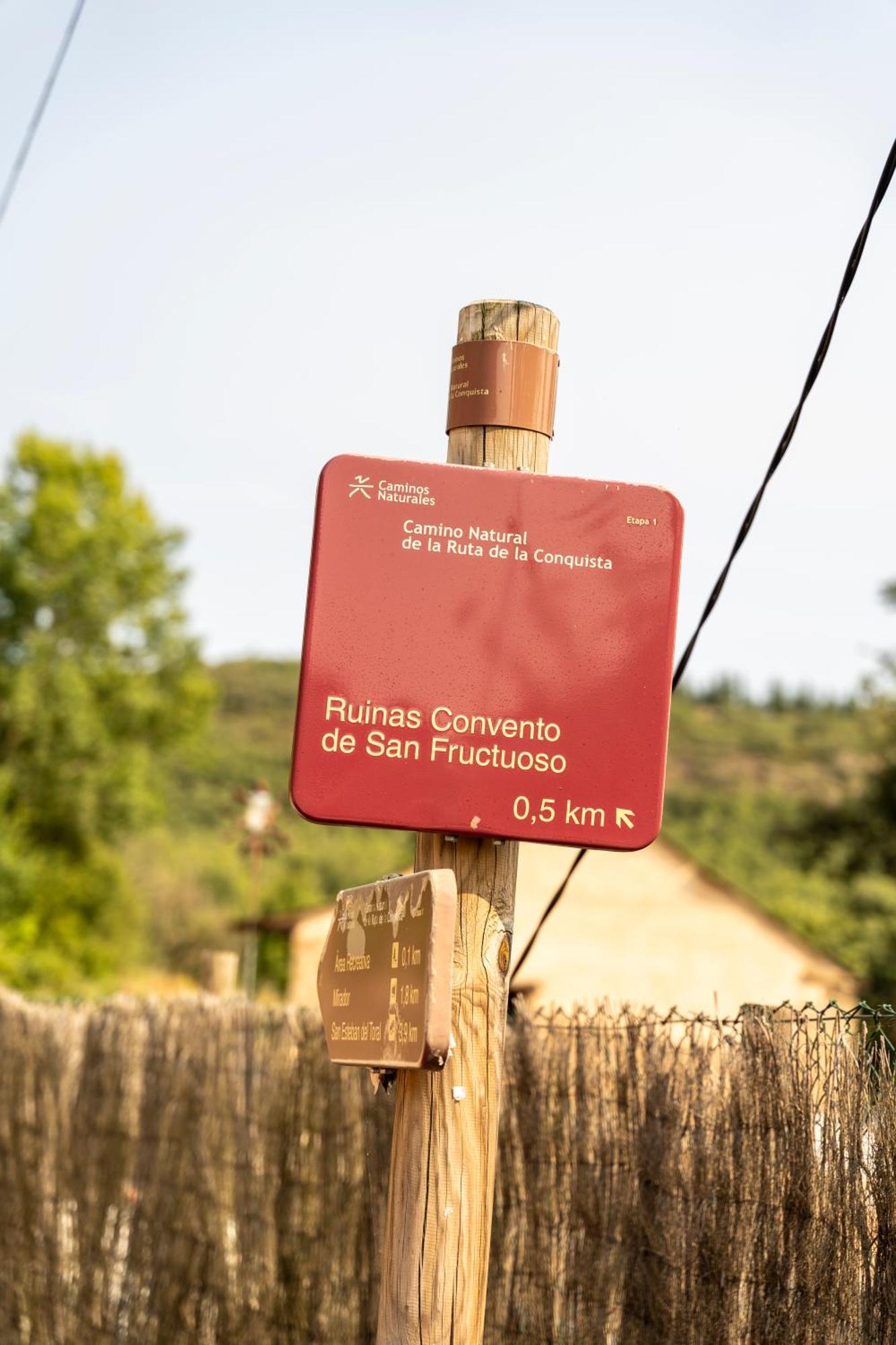 Casa De Turismo Rural Sardom3 Bembibre  Zewnętrze zdjęcie